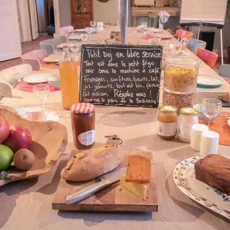 La Ferme D'armenon Pensión